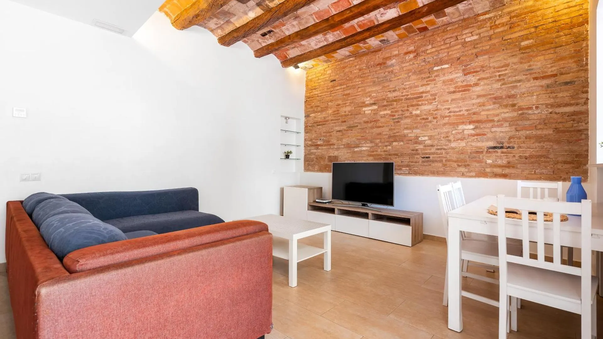 Grcia Charm Sunlit Terrace, Ac & Exposed Brick Apartamento Barcelona